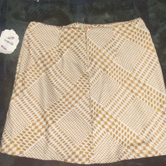 Gingham Mini Skirt - Picture 2 of 2
